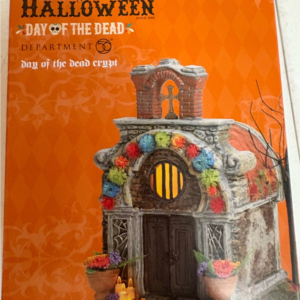 Brand new in unopened box. Department 56 Colorful Day of the Dead Crypt